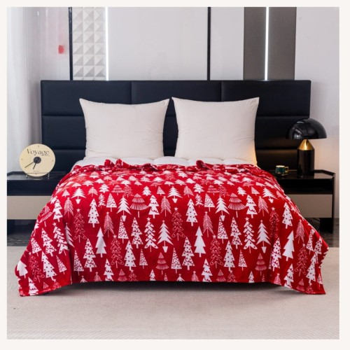 Koc Świąteczny 200x220 Mikrofibra Choinki Na Czerwonym